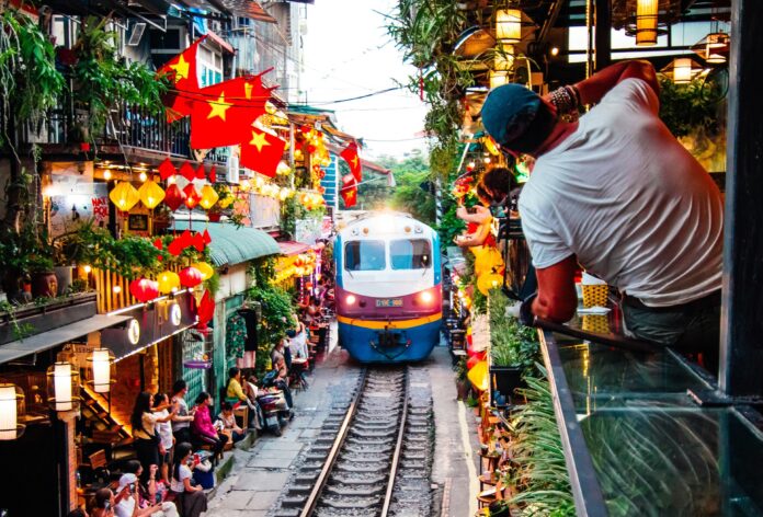 Budget-Friendly Vietnam Tour Packages with Food